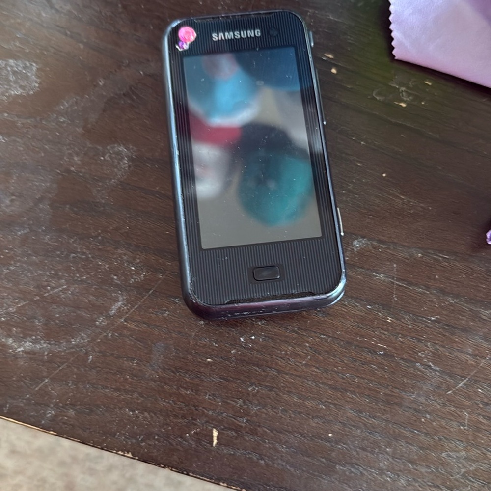Samsung Black Smartphone with Sleek Design and Rounded Corners